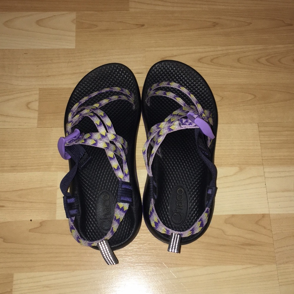 super cute chacos!
